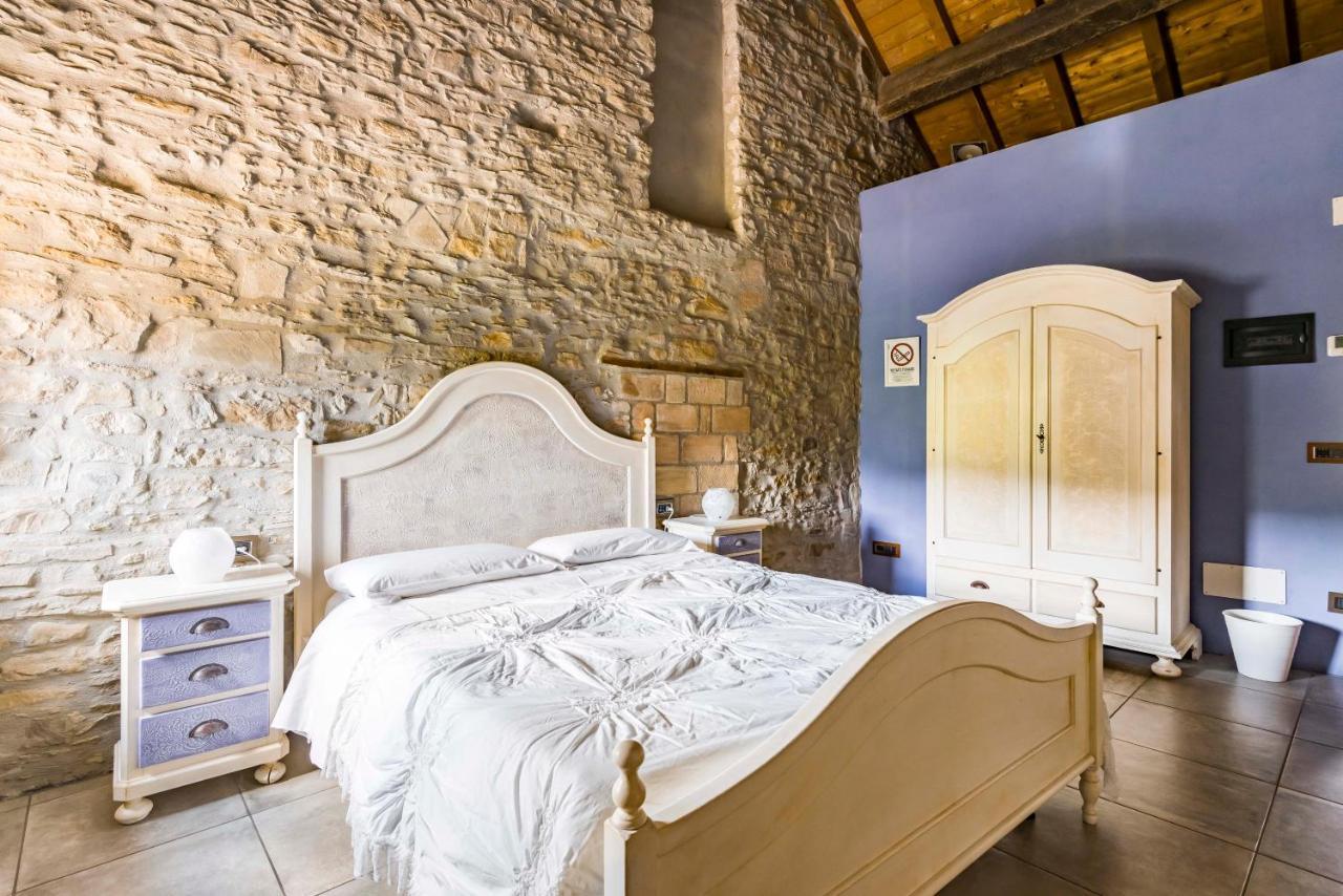 Agriturismo Il Salice Tizzano Val Parma エクステリア 写真