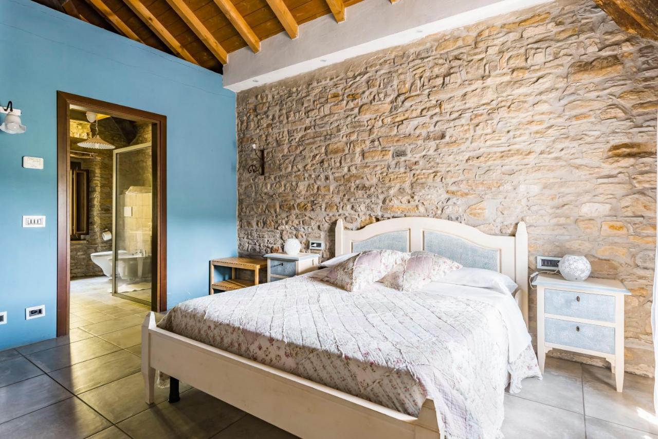Agriturismo Il Salice Tizzano Val Parma エクステリア 写真