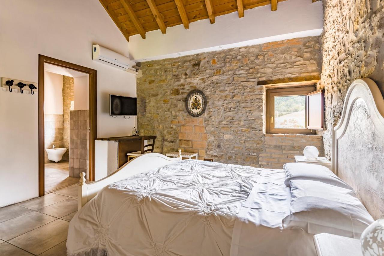 Agriturismo Il Salice Tizzano Val Parma エクステリア 写真