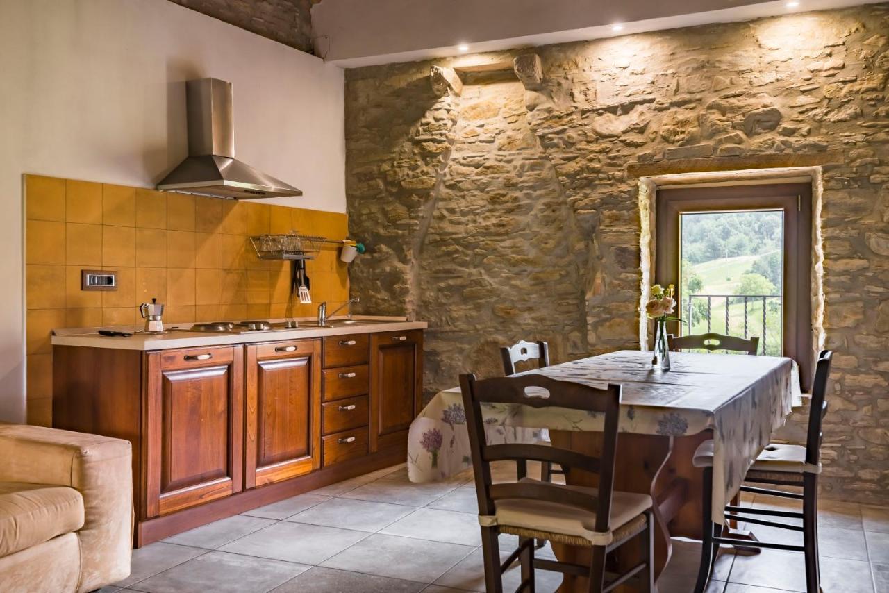 Agriturismo Il Salice Tizzano Val Parma エクステリア 写真