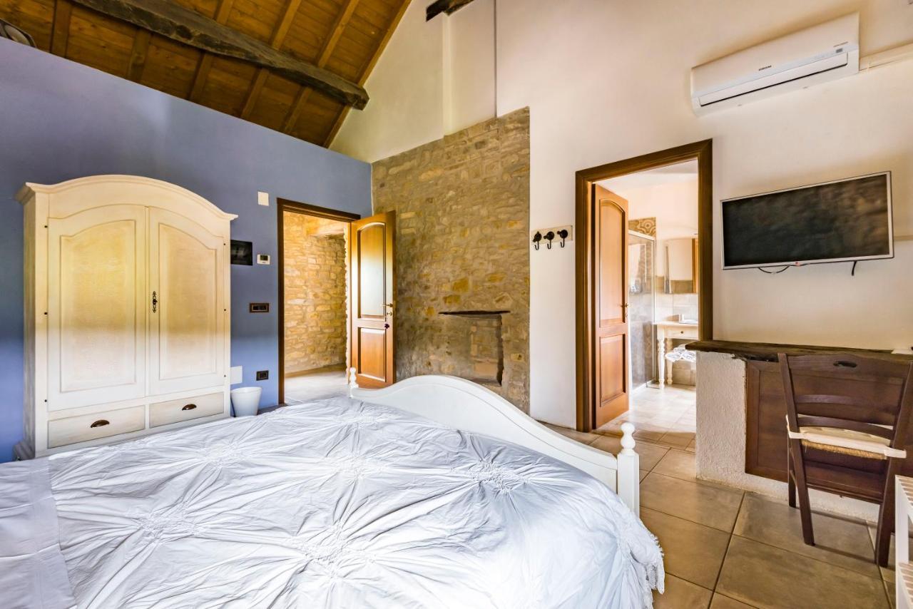 Agriturismo Il Salice Tizzano Val Parma エクステリア 写真