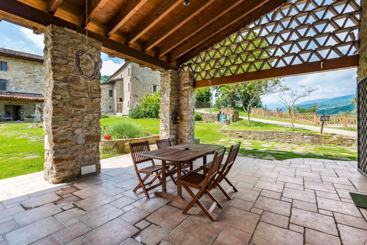 Agriturismo Il Salice Tizzano Val Parma エクステリア 写真