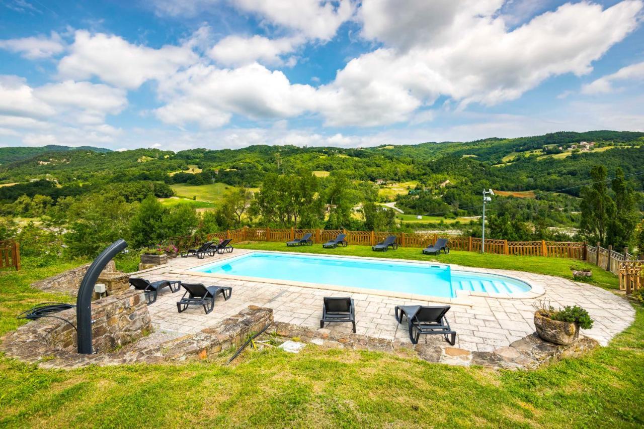 Agriturismo Il Salice Tizzano Val Parma エクステリア 写真