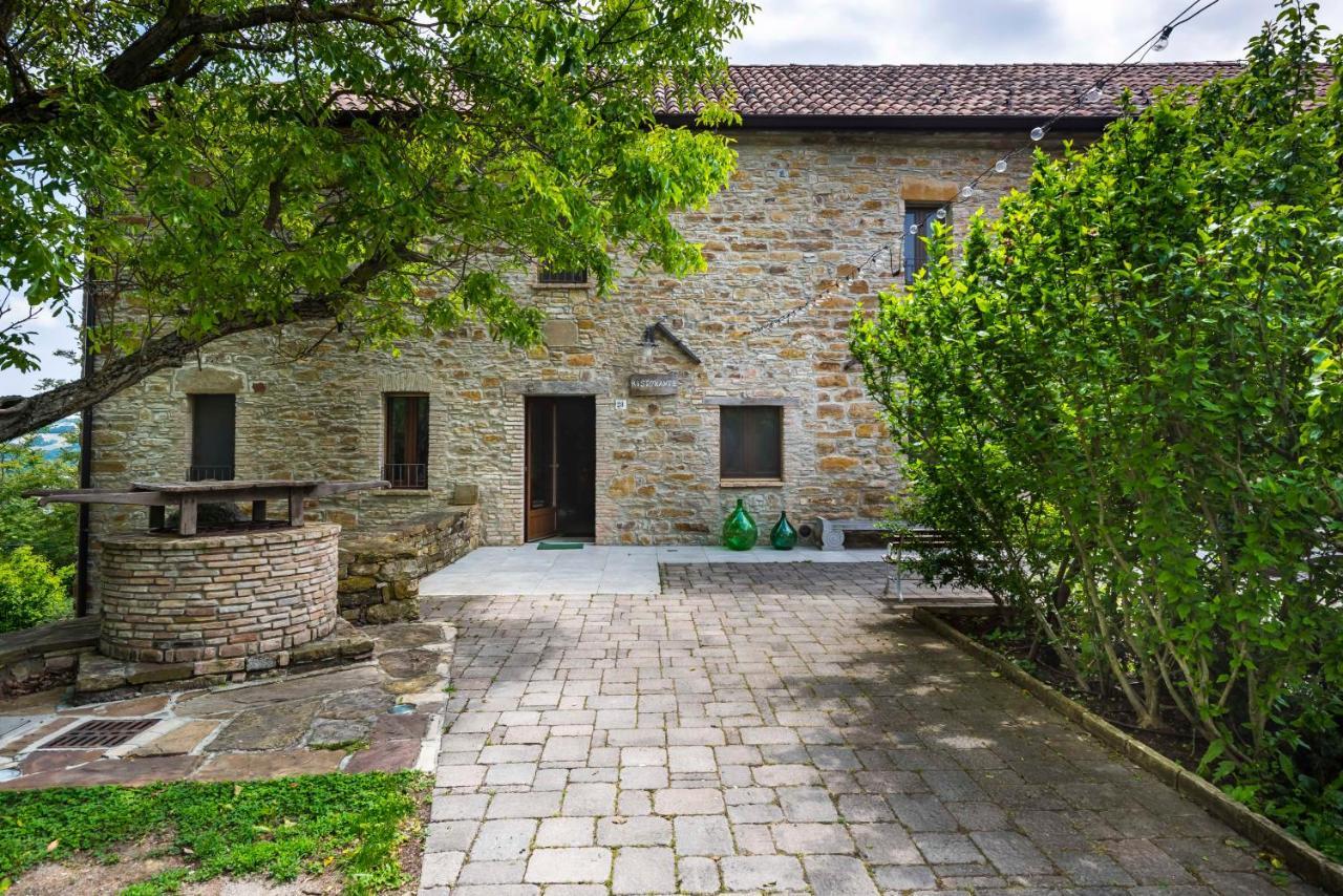 Agriturismo Il Salice Tizzano Val Parma エクステリア 写真